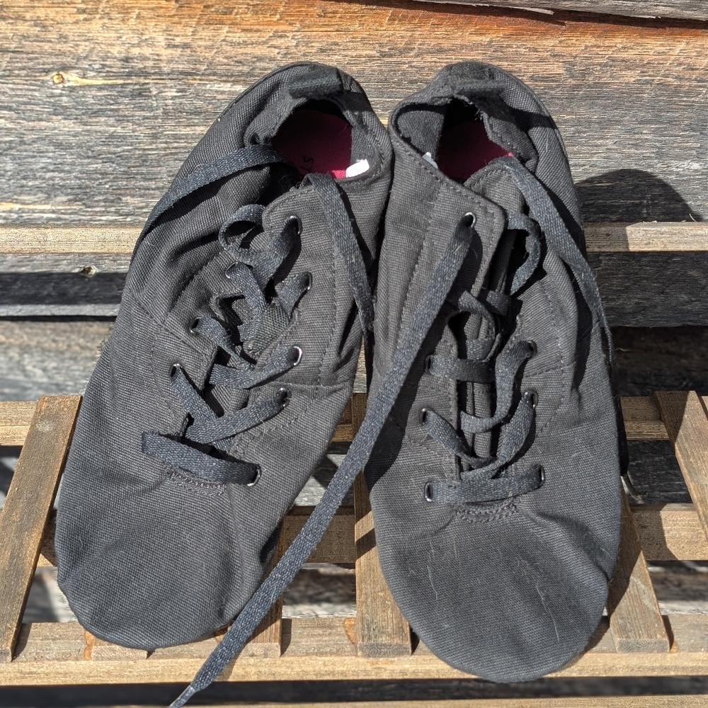 Decathlon Ballet Flats  Black Canvas Dance Shoes – Women’s Size 7